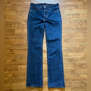 Old Navy Extra High Rise Kicker Bootcut Secret Smooth Pockets Jeans